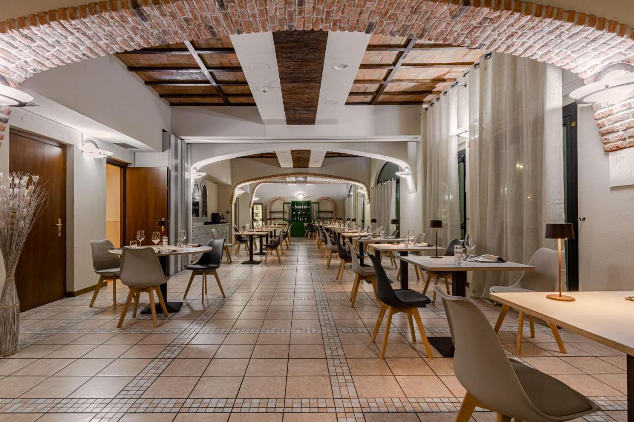 Hotel Ristorante Al Mulino By Lvg Hotel Collection Алессандрия Экстерьер фото